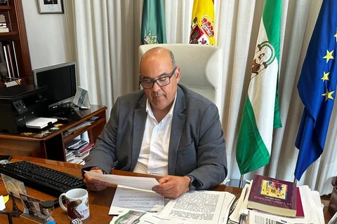 Jesús Lupiáñez celebra el inicio inminente de las obras de la desaladora en Vélez-Málaga