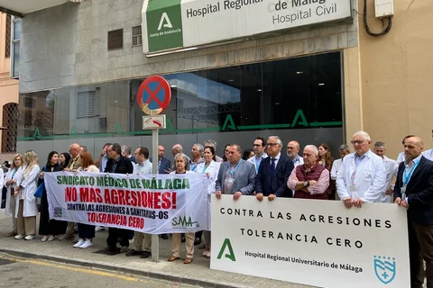 Amenazas e injurias a una médica en el hospital civil ponen de relieve una situación inaceptable que afecta constantemente al colectivo médico