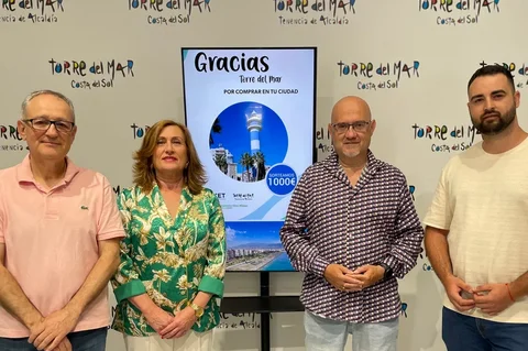 La Campaña 'Gracias Torre del Mar' sortea 1.000 euros entre los clientes de sus comercios