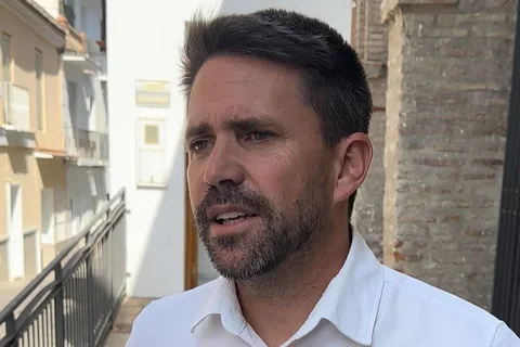 Pino acusa a Lupiáñez de una nueva mentira y espeta que la oficina del centro histórico de Vélez solo sirve para vender preservativos