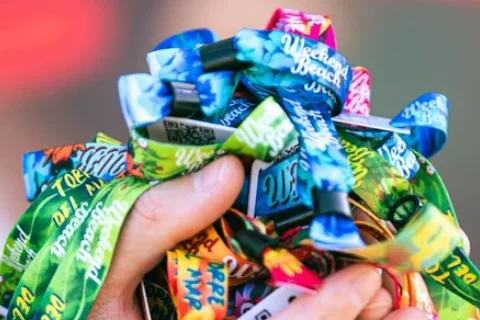 Así puedes solicitar la devolución del dinero sobrante de tu pulsera de Weekend Beach