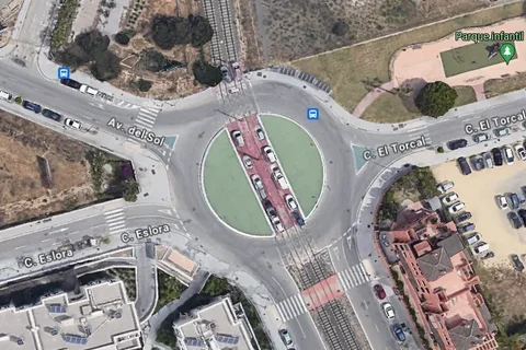 La rotonda de entrada al Hospital de la Axarquía llevará por nombre 'Neumólogo Miguel Ignacio Bentabol Manzanares'
