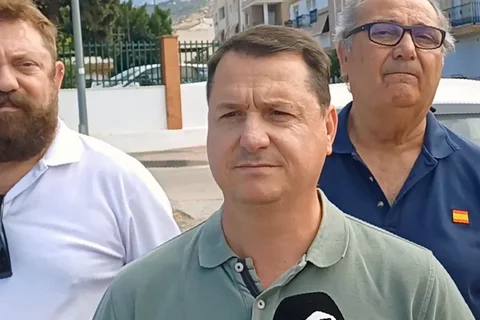 VOX Vélez-Málaga propone un nuevo edificio con cúpula deslizante para tauromaquia